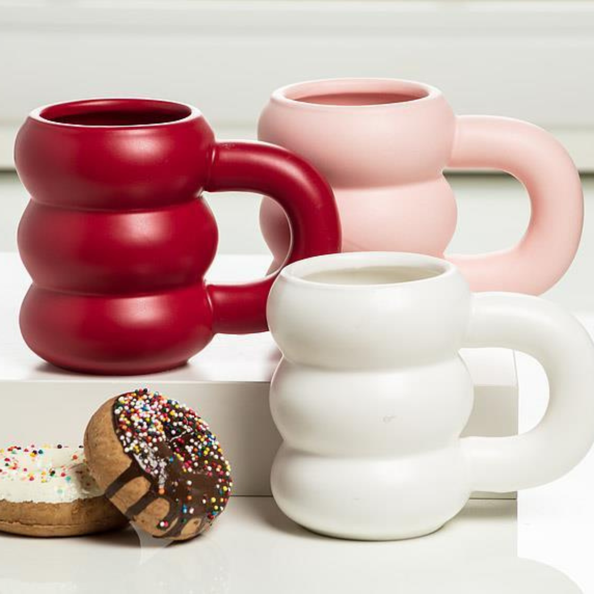 Tasse en grès effet bubble rose mat 414 ml 