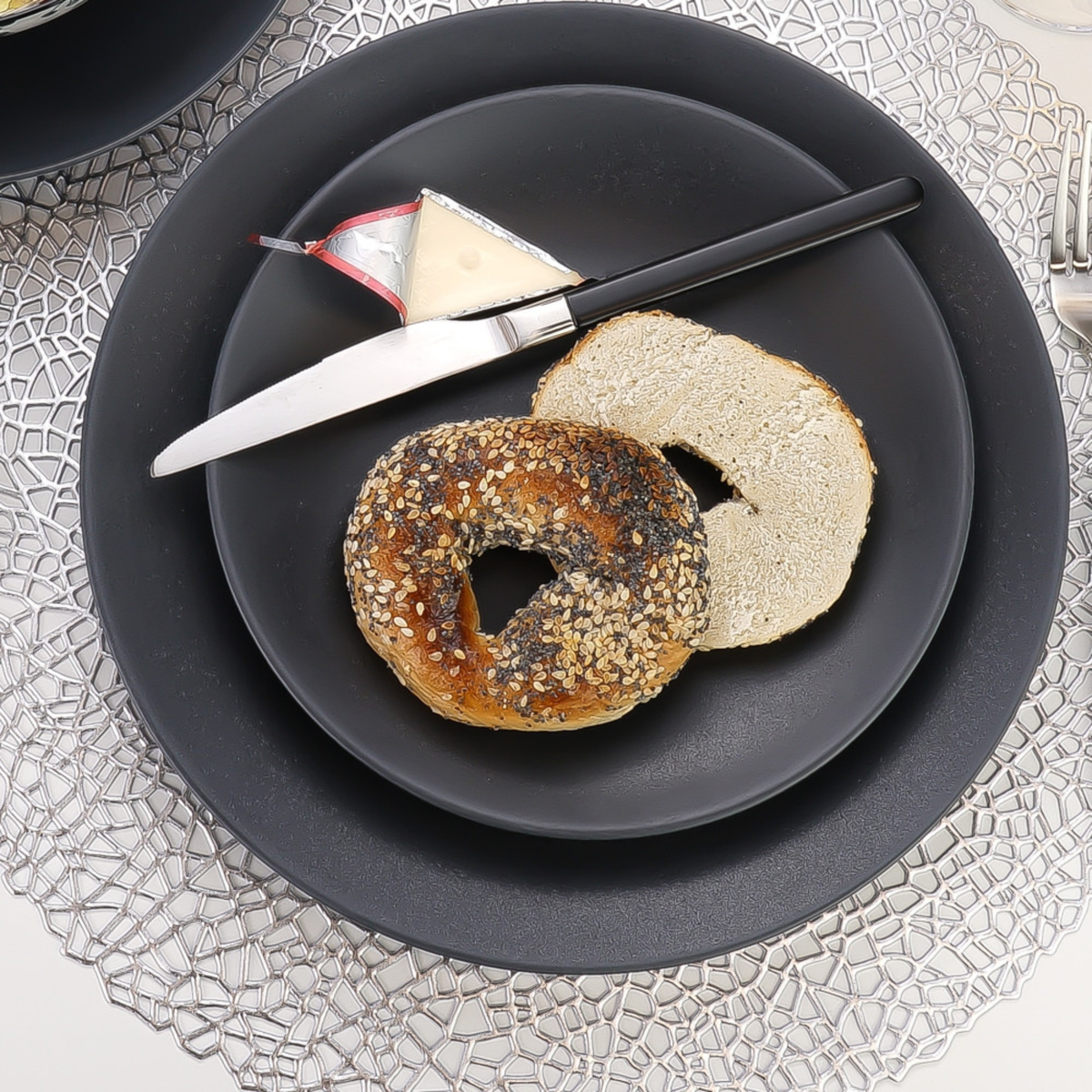 Assiette de service en grès Granito 27 cm – Mesa Ceramics