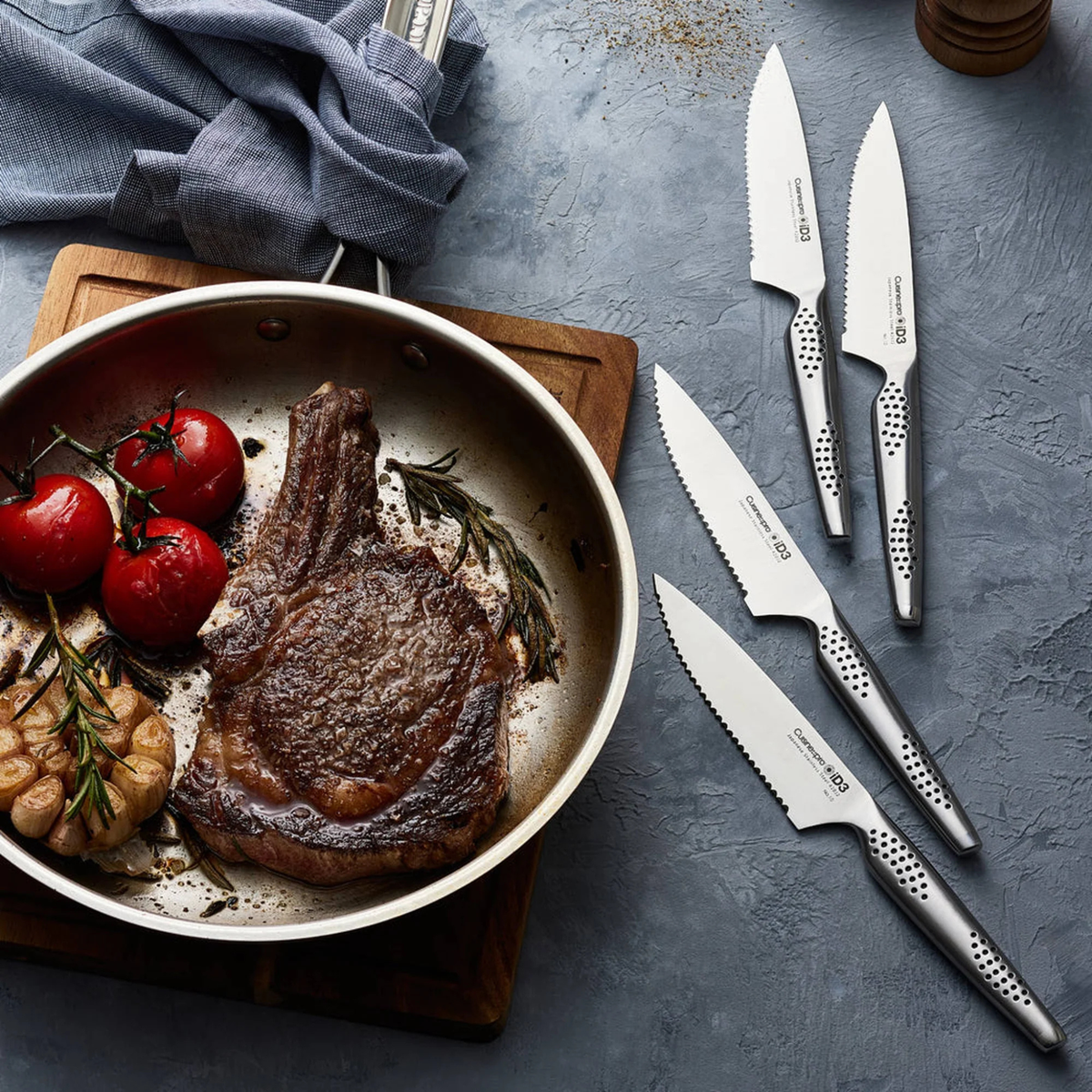 couteaux à steak iD3® sur table dressée