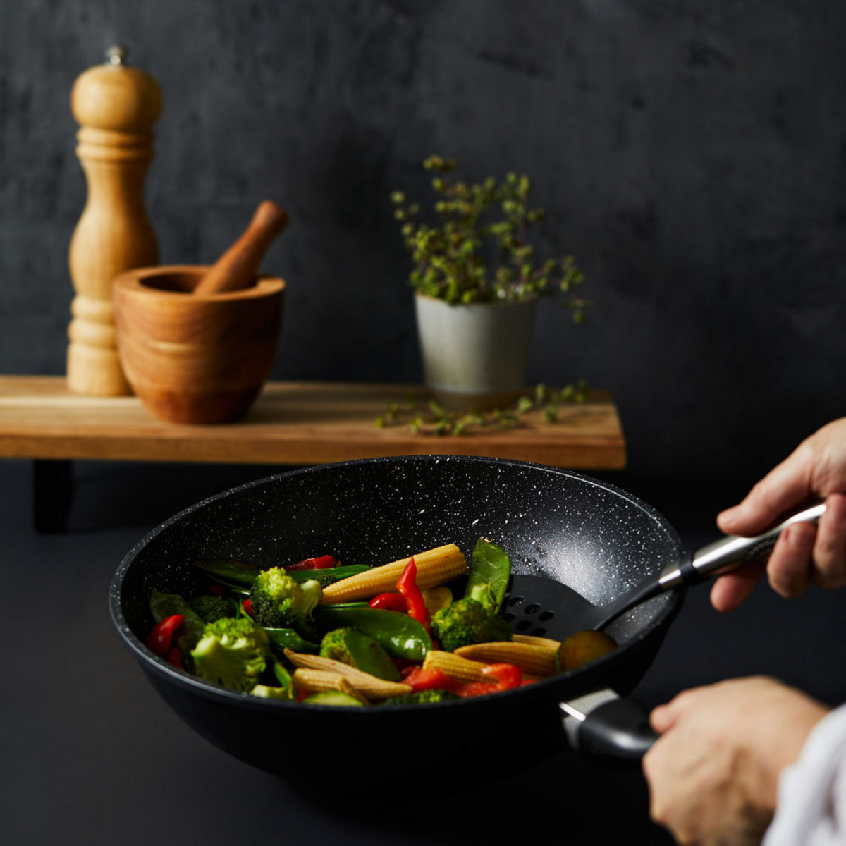 Wok avec couvercle 11" STONE - Cuisine::pro® Cuisine::pro®