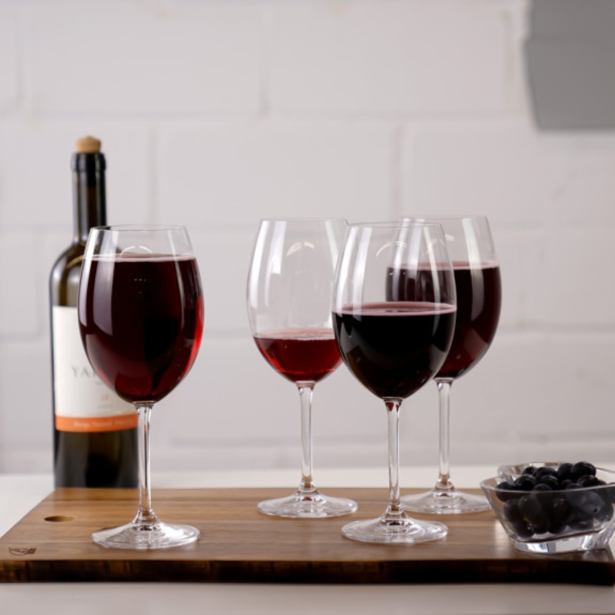 Set of 4 Vinum 580ml Crystal Red Wine Glasses - Brilliant