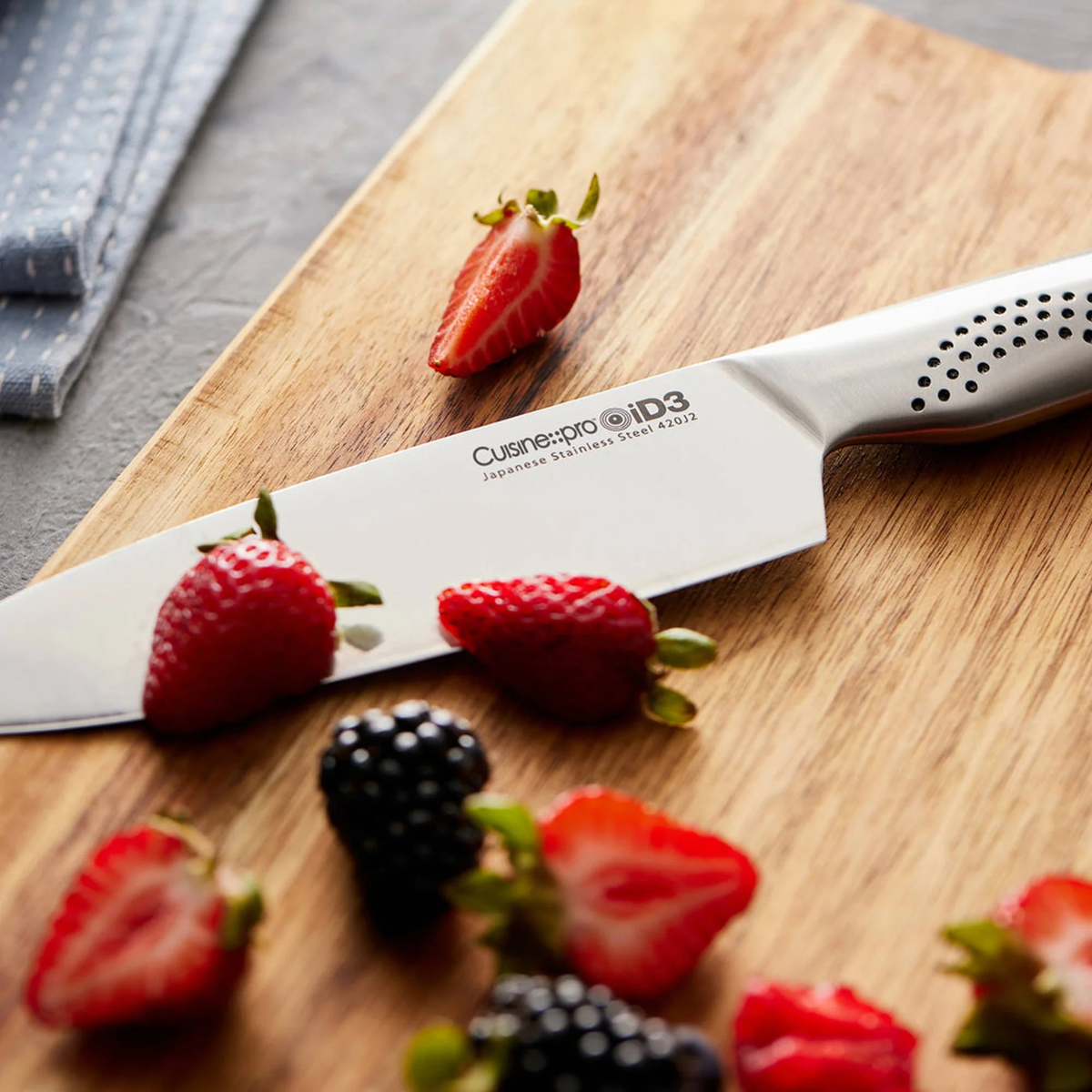 détail de la lame du couteau de chef Cuisine::pro®