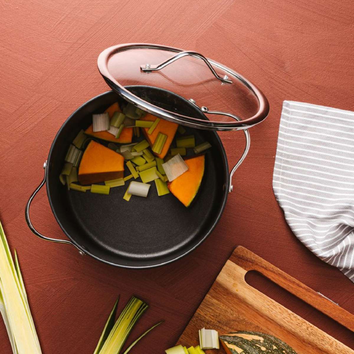 Casserole avec couvercle 9.5" iD3 - Cuisine::pro® Cuisine::pro®