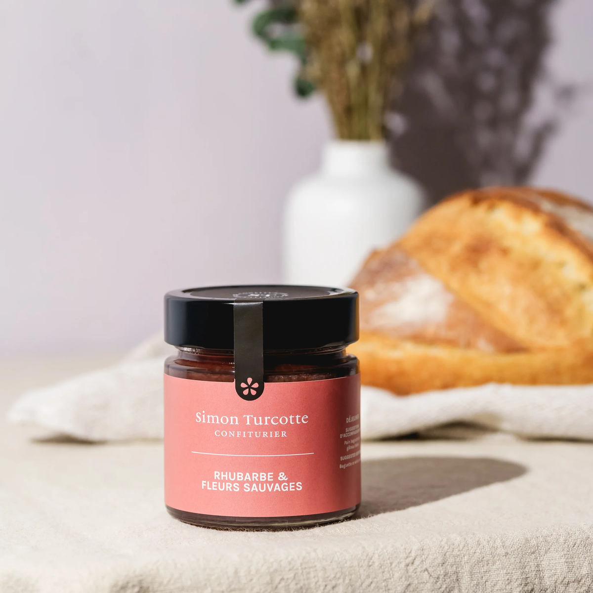 Confiture rhubarbe et fleurs sauvages 212 ml – Simon Turcotte Confiturier Simon Turcotte Confiturier