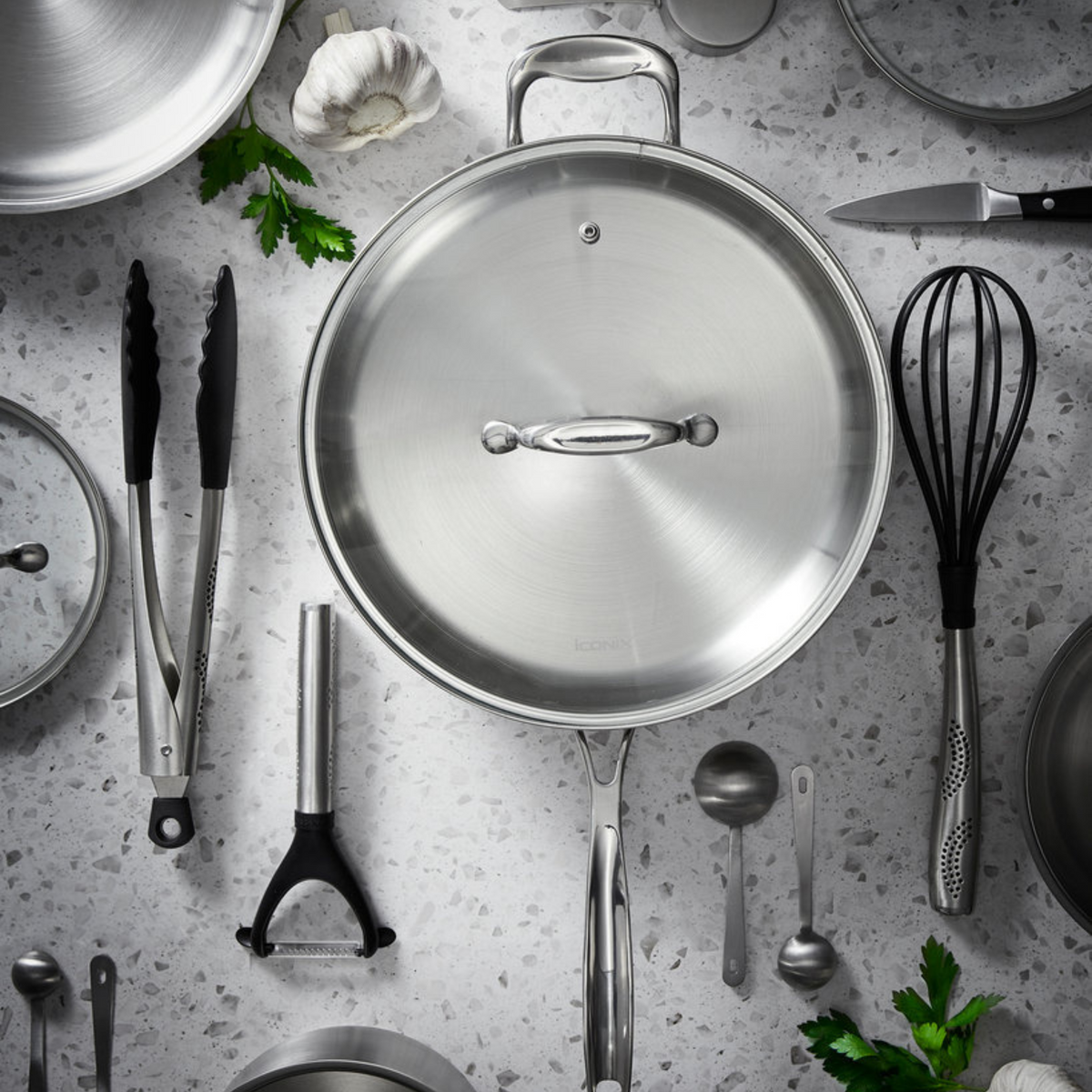 Poêle à sauter avec couvercle 11" iconiX - Cuisine::pro® Cuisine::pro®