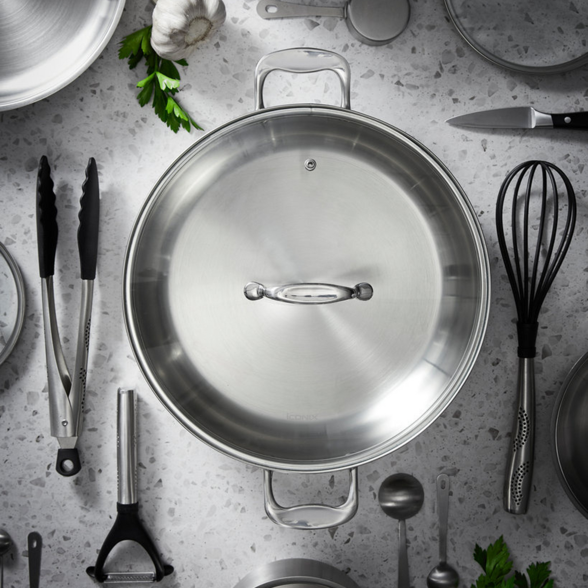 Poêle du chef avec couvercle 12.5" iconiX - Cuisine::pro® Cuisine::pro®