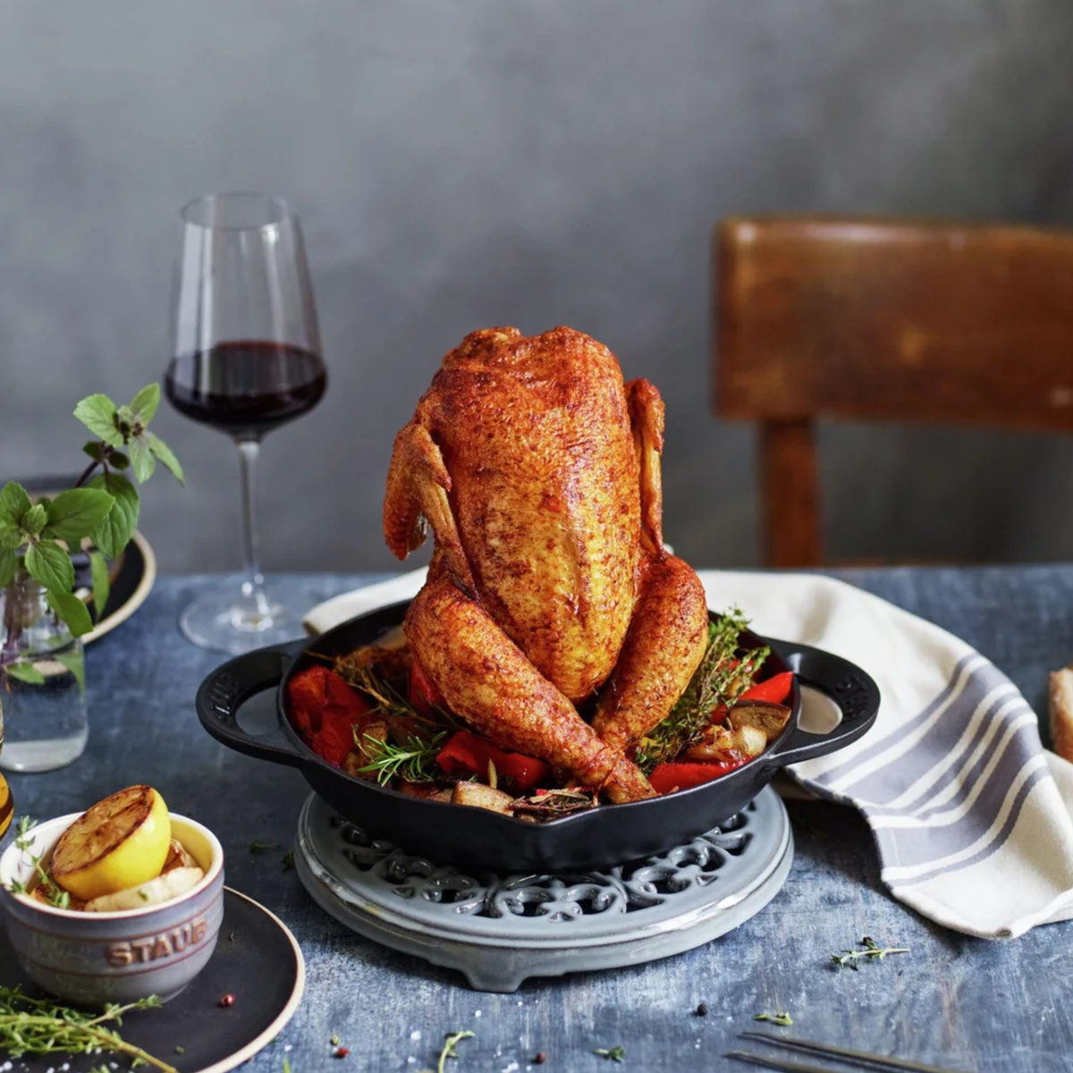 rôtissoire poulet avec pic central détail
