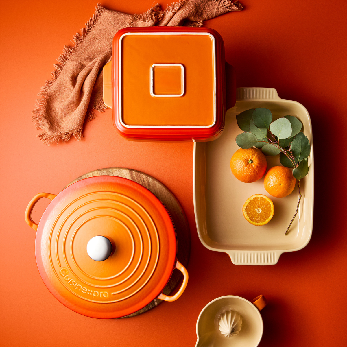 Cocotte ronde en fonte flamme LE CONNOISSEUR™ 6,3 L - Cuisine::pro® Cuisine::pro®