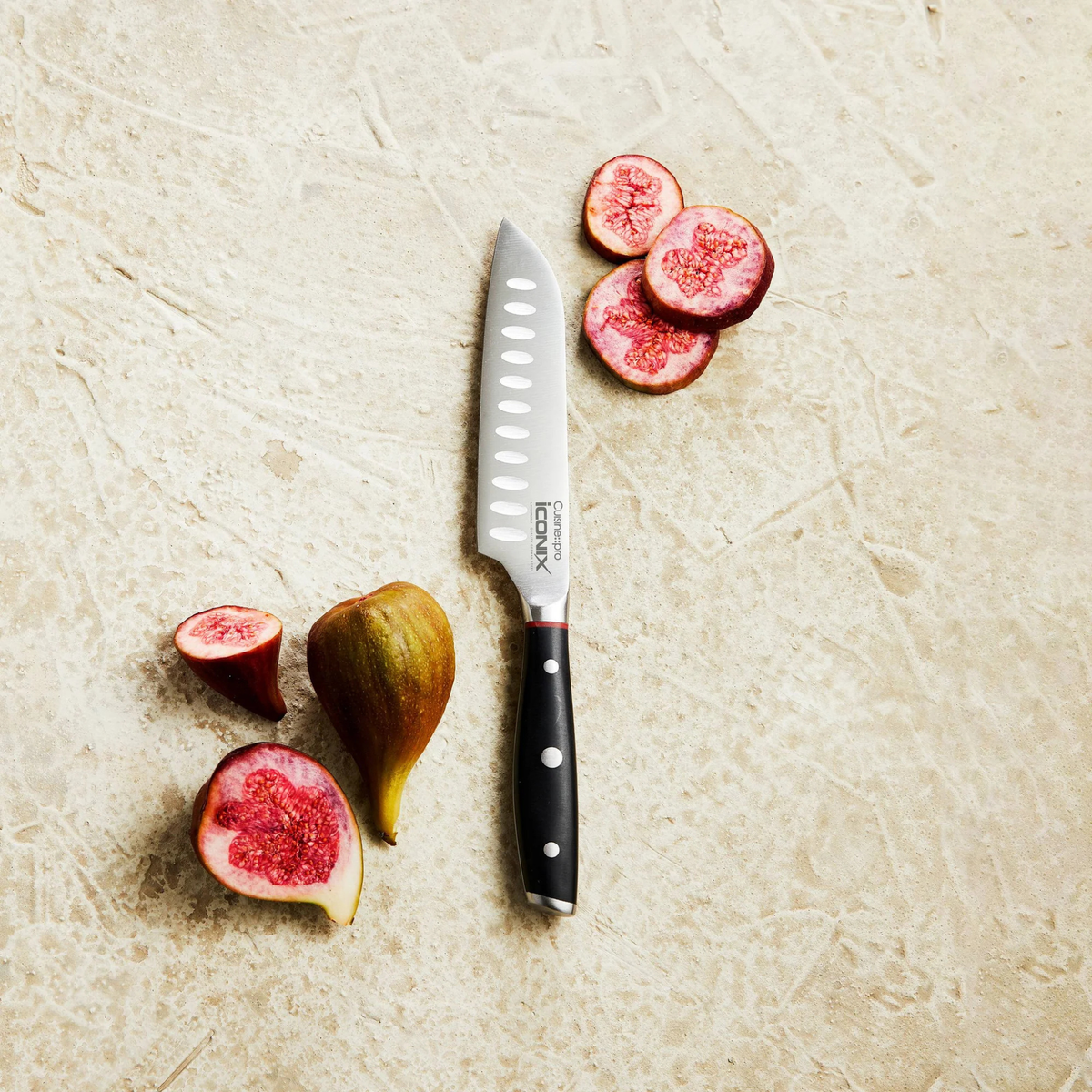 ensemble couteaux cuisine utilisé pour découpe aliments