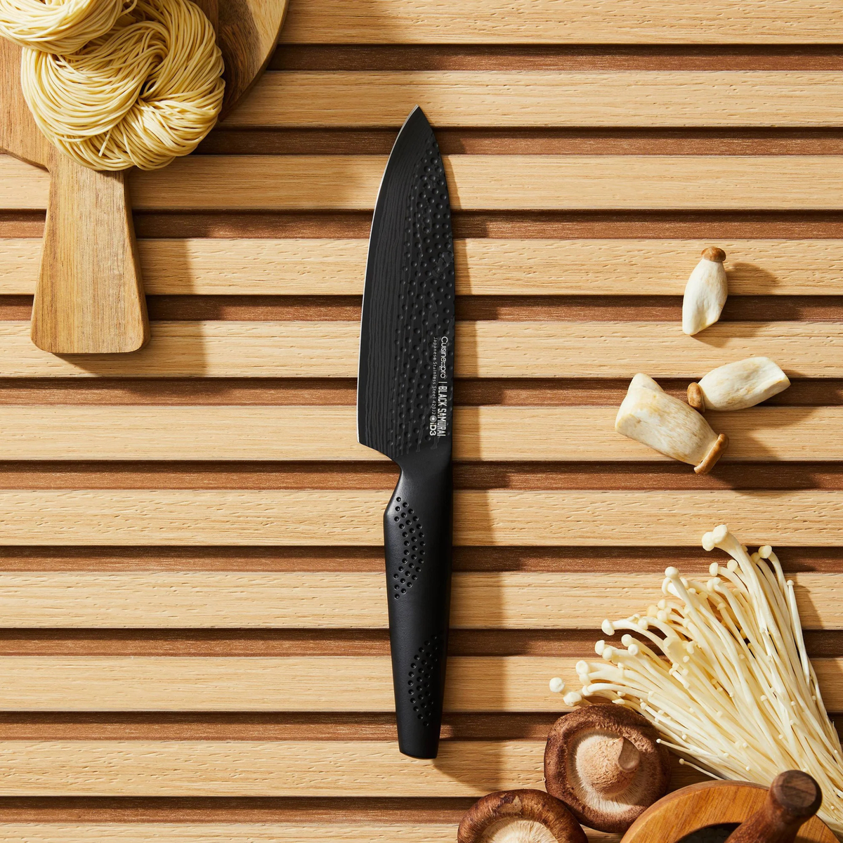 Couteau de chef 6 pouces iD3 BLACK SAMURAI lame noire manche ergonomique Cuisine::pro