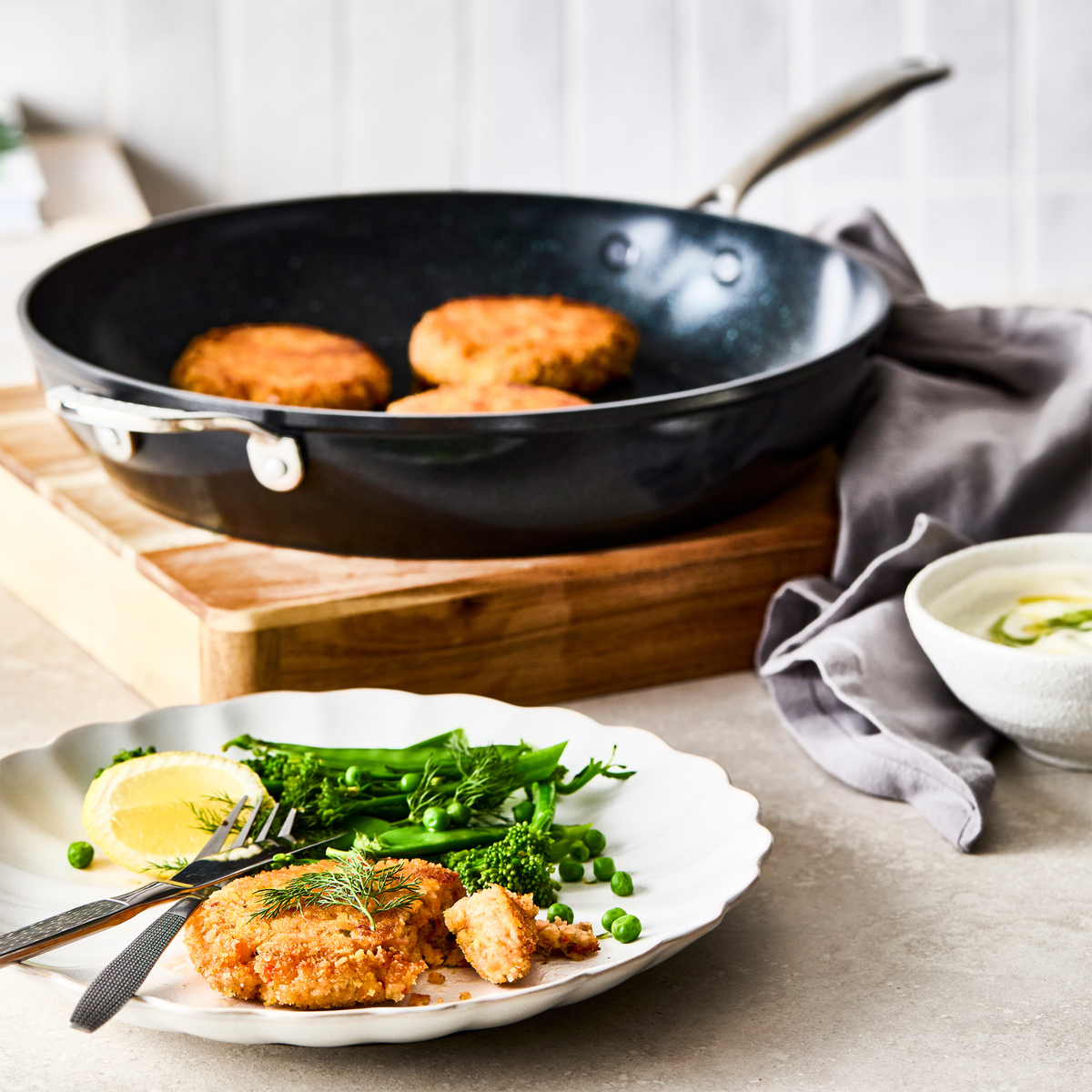 Poêle en aluminium forgé avec poignée auxiliaire GREEN STONE™ 32 cm – Cuisine::pro® Cuisine::pro®