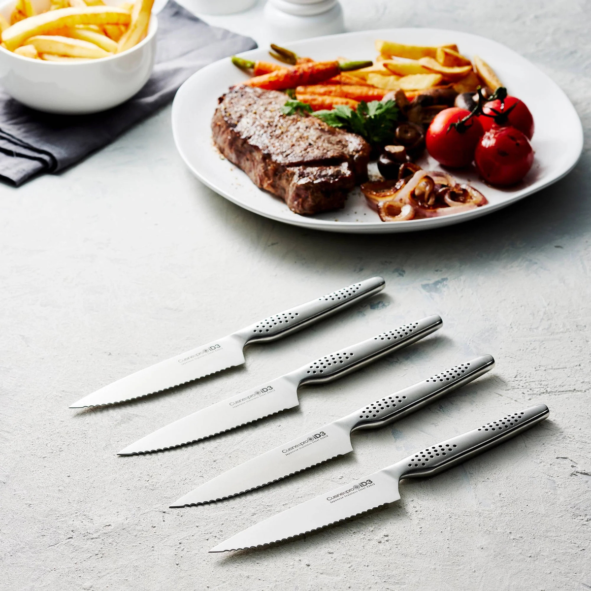 couteaux à steak dentelés en acier inoxydable japonais
