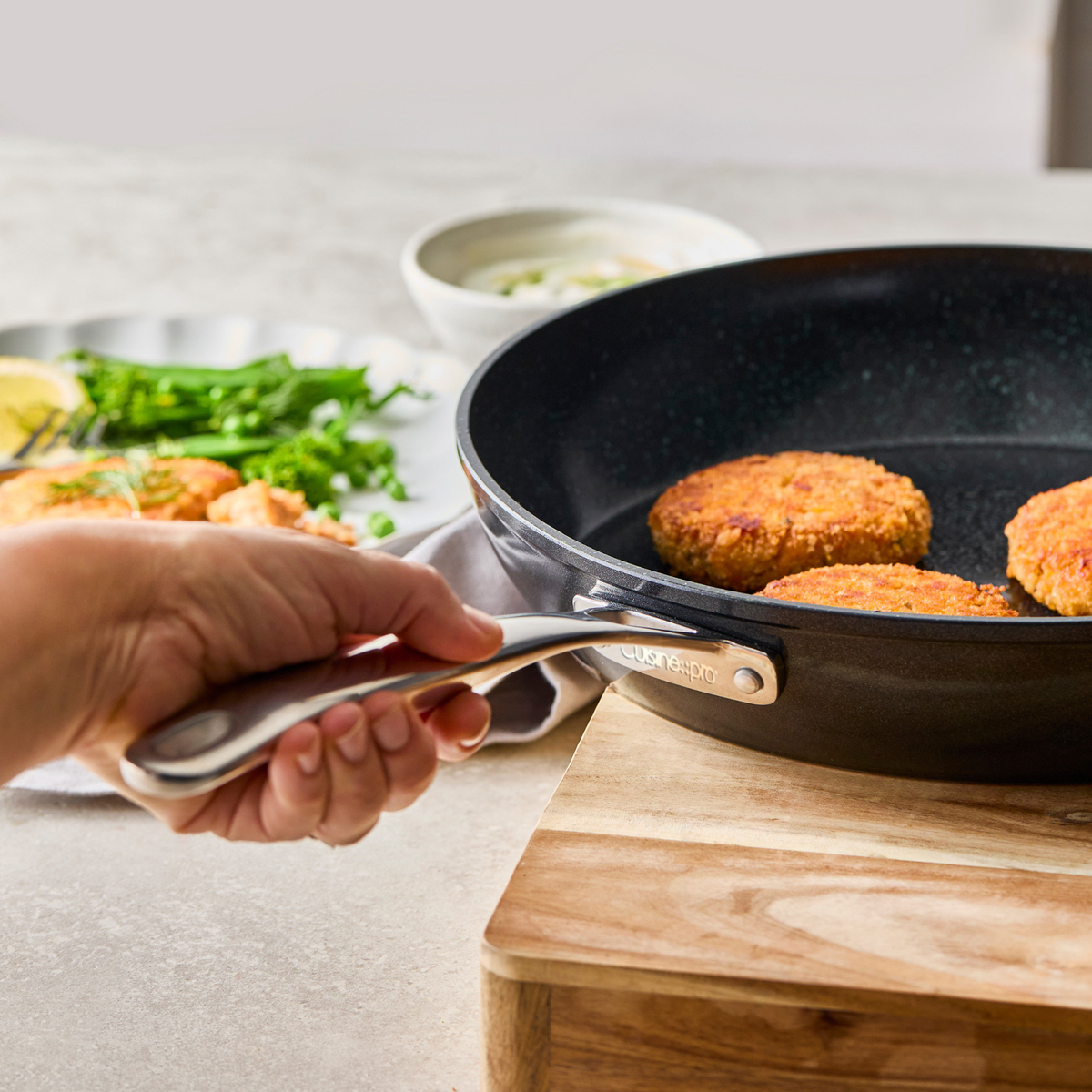 Poêle en aluminium forgé avec poignée auxiliaire GREEN STONE™ 32 cm – Cuisine::pro® Cuisine::pro®