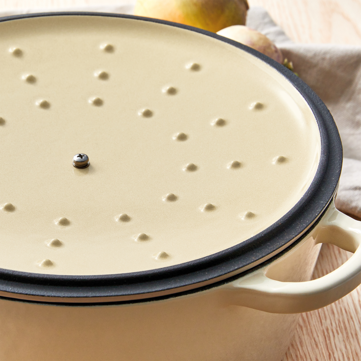 Cocotte ronde en fonte crème LE CONNOISSEUR™ 6,3 L - Cuisine::pro® Cuisine::pro®
