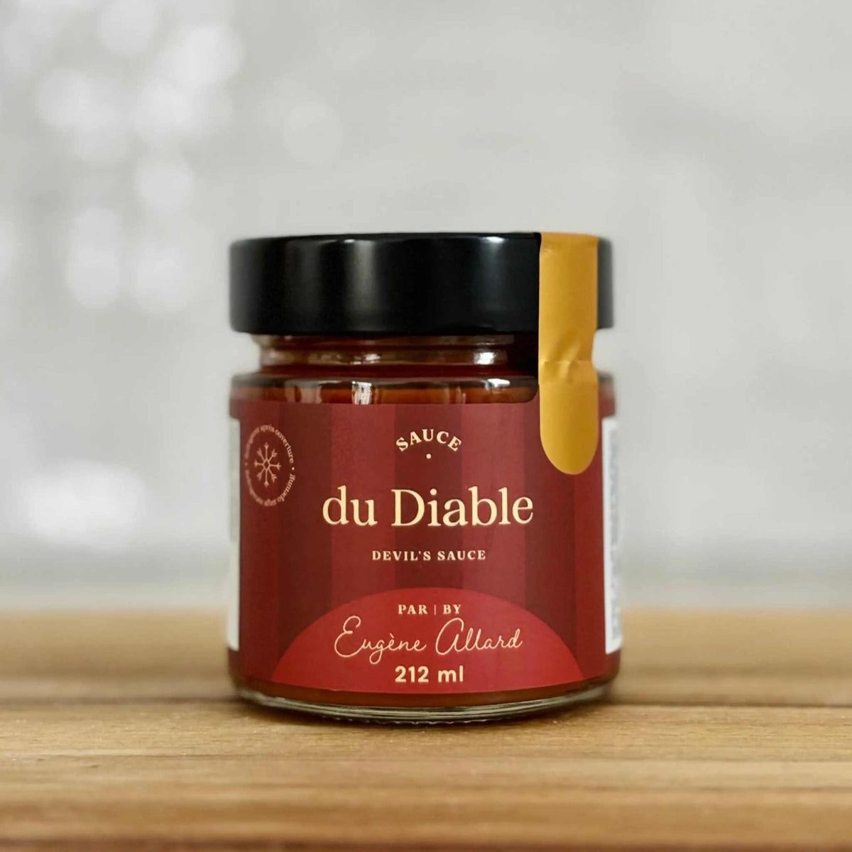 Sauce du diable 212 ml with real onion pieces by Eugène Allard for festive meals