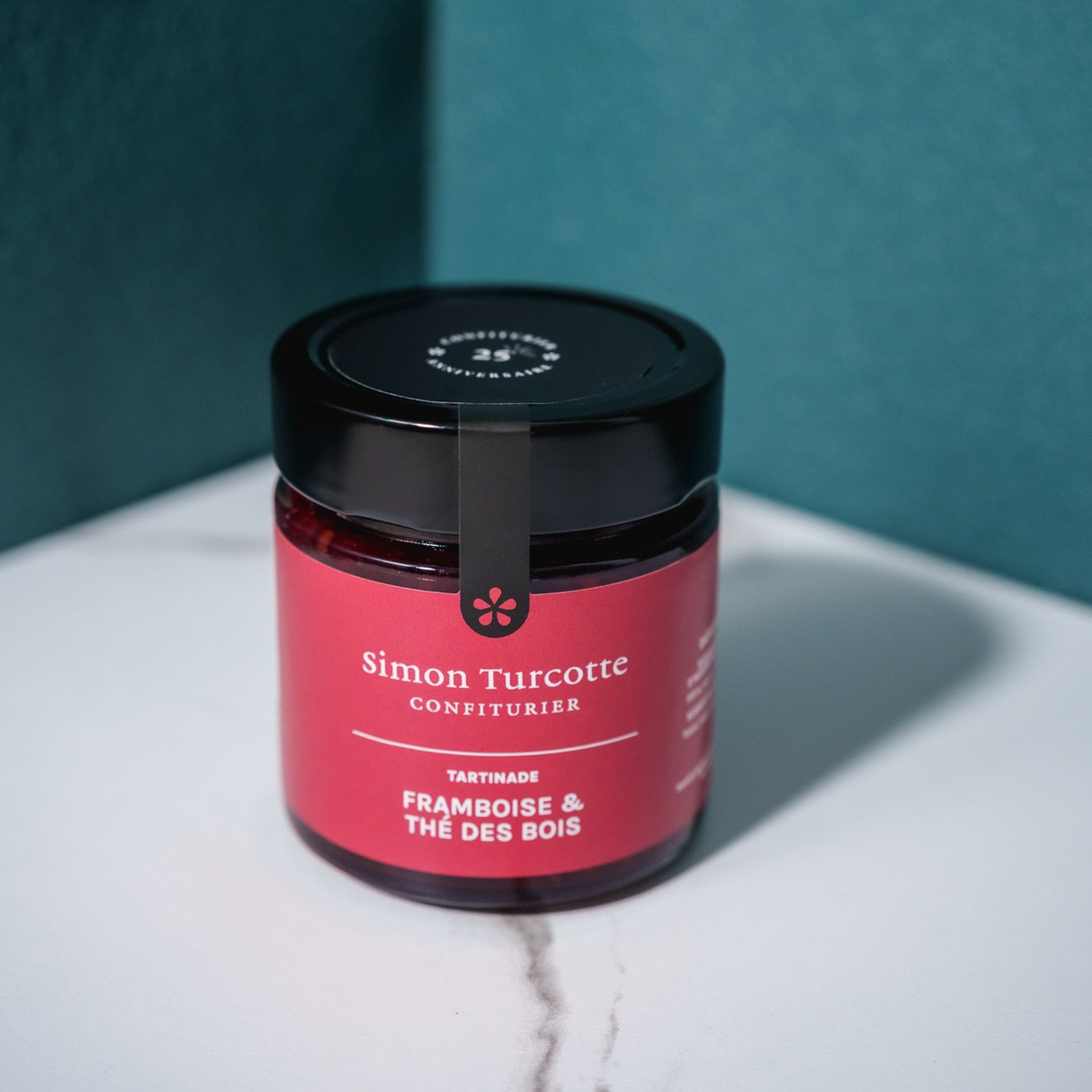 Confiture framboise et thé des bois 212 ml - Simon Turcotte Confiturier Simon Turcotte Confiturier