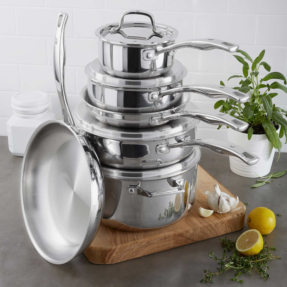Batterie de cuisine en acier inoxydable Real Clad 10 pièces - Henckels