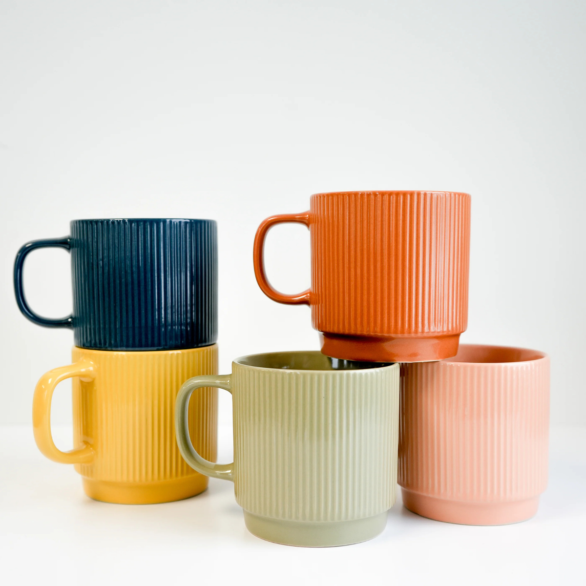 Tasse striée empilable bleue 400 ml - Ko&Co