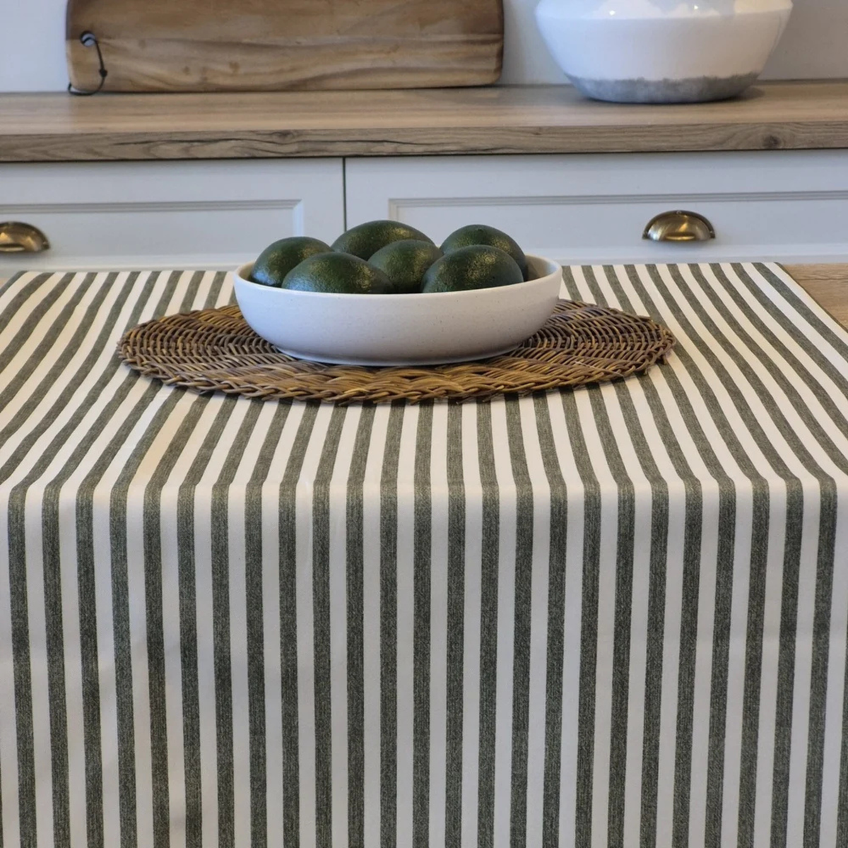 Nappe à rayures vertes 60 x 90 po - Brunelli