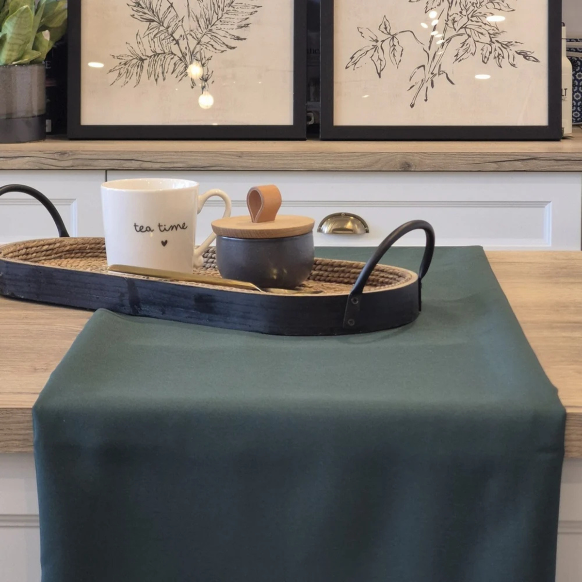 Nappe vert foncé Chive 60 x 108 po - Brunelli
