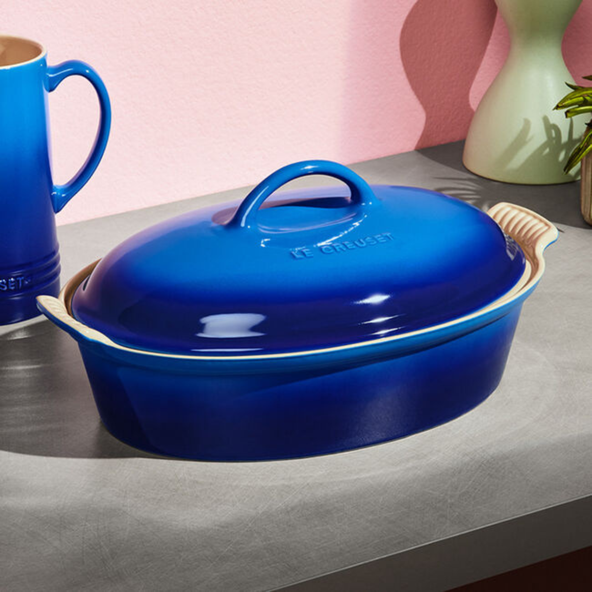 Le Creuset Bleuet 3.8L Covered Oval Dish