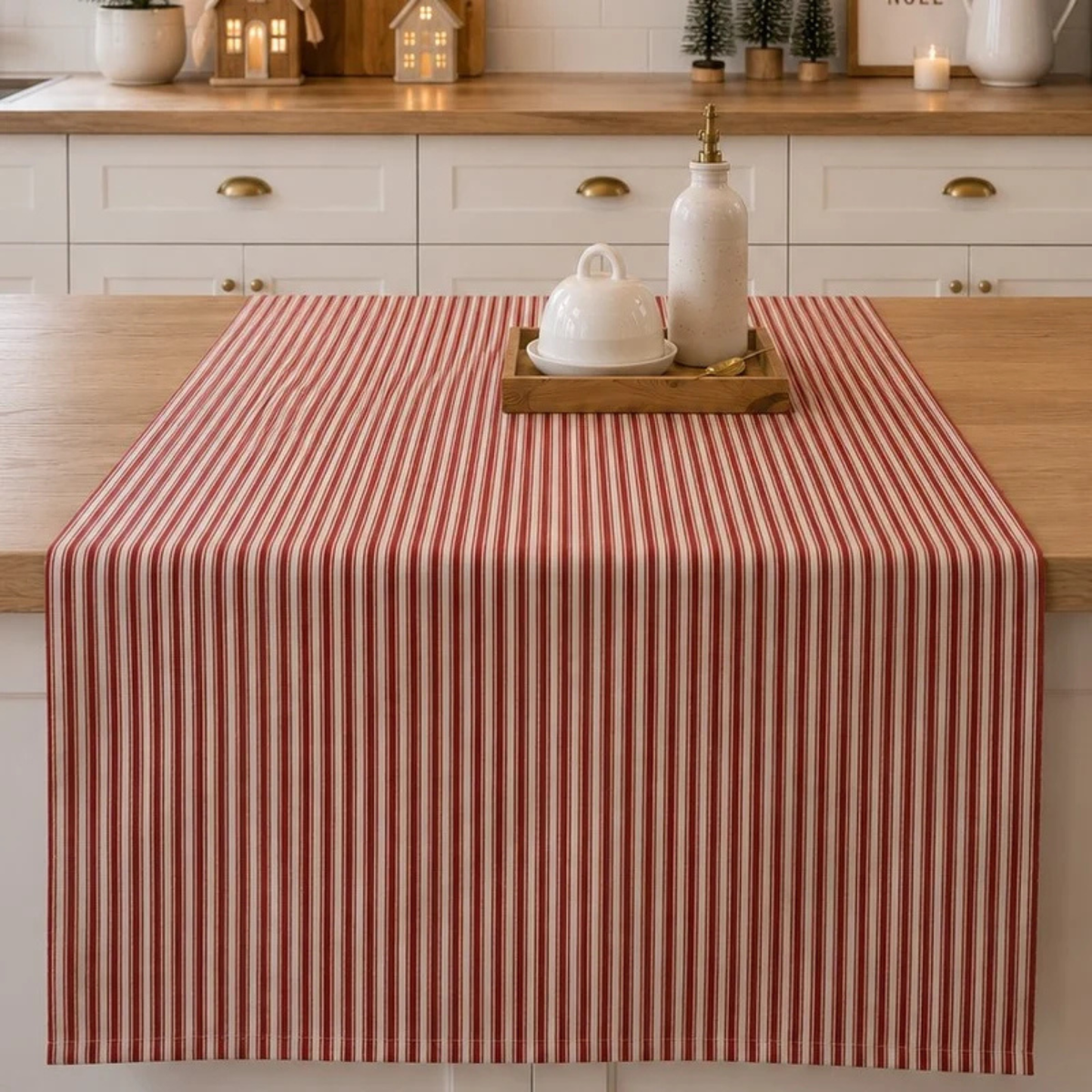 Nappe rayée rouge et blanche Peppermint 60 x 108 po - Brunelli
