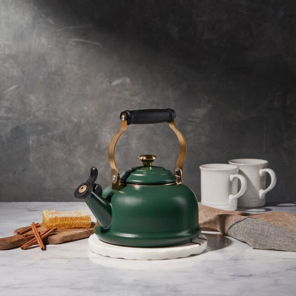 Bouilloire sifflante classique Forêt 1,6 L - Le Creuset