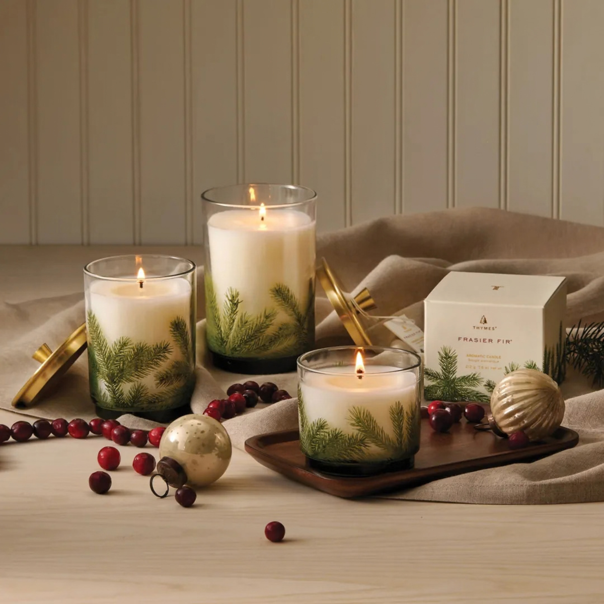 Chandelle parfumée à motif de pin Frasier Fir 453 g - Thymes
