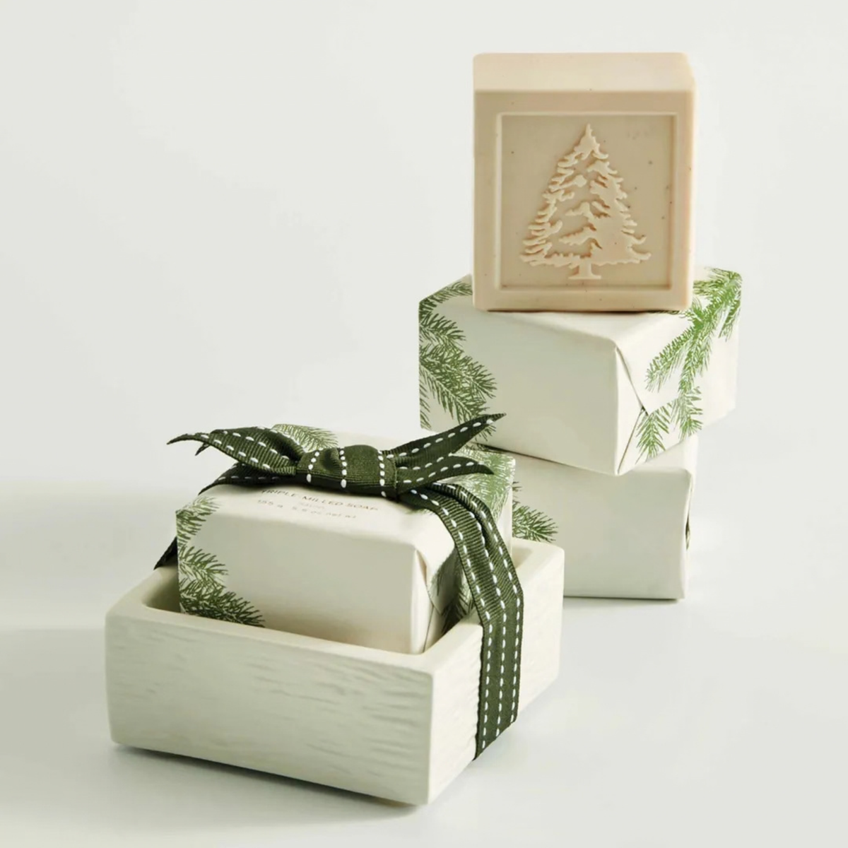 Ensemble savon en barre exfoliant et porte-savon Frasier Fir 155 g – Thymes