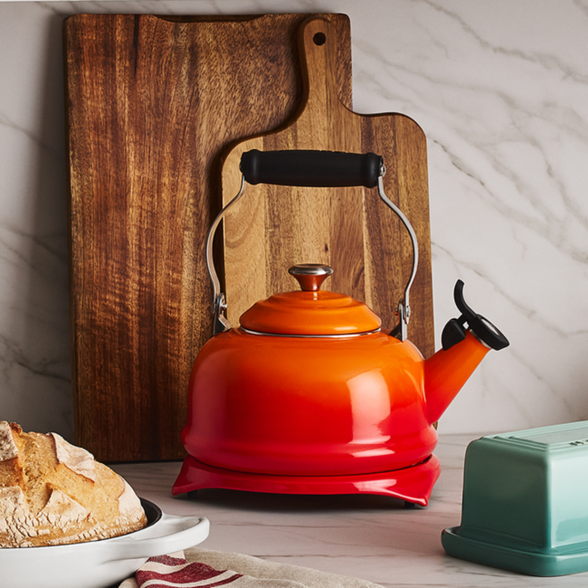 Bouilloire sifflante classique Volcanique 1,6 L - Le Creuset Le Creuset