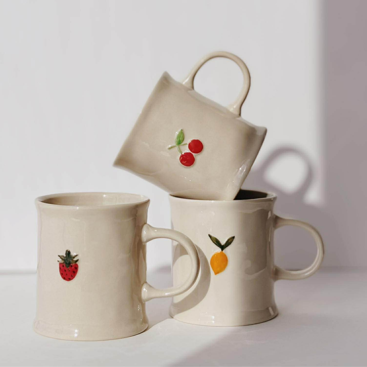 Tasse en grès avec citron en relief 473 ml - Danica 