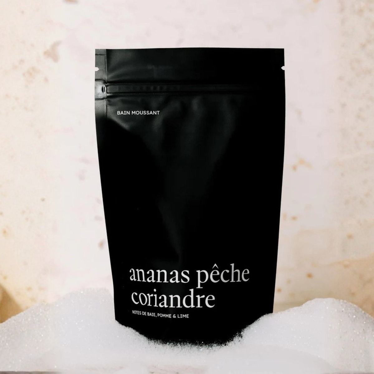 Bain moussant Ananas pêche coriandre 340g Marée Chandelles flacon avec mousse hydratante apaisante