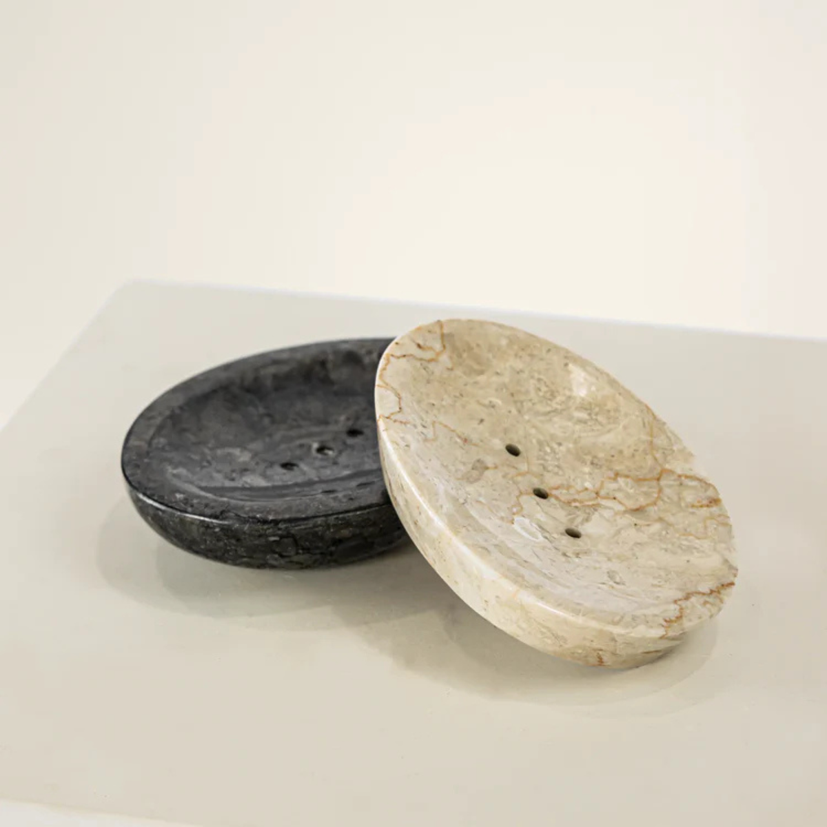 Porte savon en marbre crème - Crusoë 