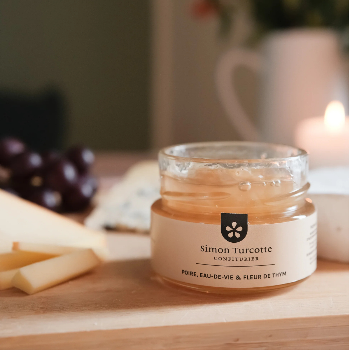 Confiture à fromage poire, eau-de-vie et fleur de thym 125 ml - Simon Turcotte Confiturier 