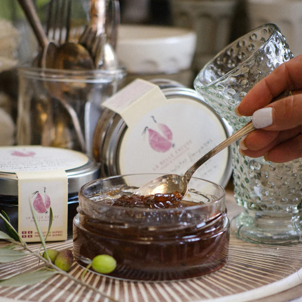 Confit d'échalotes françaises au balsamique de framboises 212 ml - La Belle Excuse