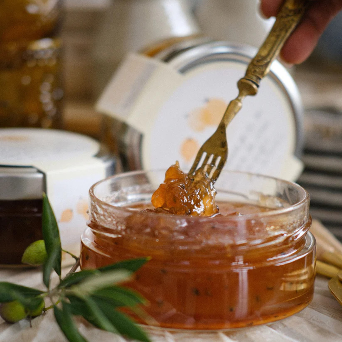 Confit d'oignons perlés au balsamique de citron 212 ml - La Belle Excuse